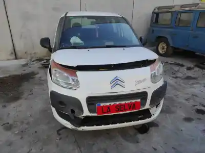 Scrapping Vehicle citroen c3 picasso 9h06 of the year 2011 powered 9h06