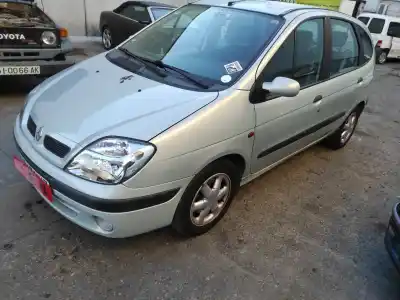 Scrapping Vehicle renault scenic i (ja...) k4m701 of the year 2000 powered k4m701