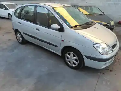 Scrapping Vehicle renault scenic i (ja...) k4m701 of the year 2000 powered k4m701