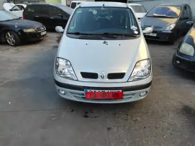 Scrapping Vehicle renault scenic i (ja...) k4m701 of the year 2000 powered k4m701