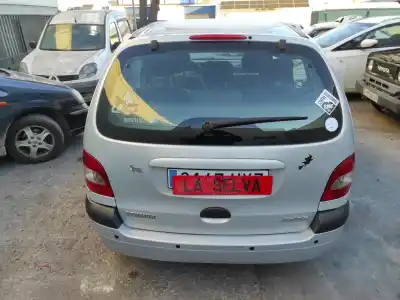 Scrapping Vehicle renault scenic i (ja...) k4m701 of the year 2000 powered k4m701