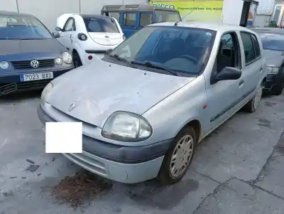 Здавання транспортного засобу renault clio ii fase i (b/cb0) g/d7f d7 року 1999 потужний d7f