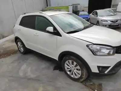 Здавання транспортного засобу ssangyong korando d22dtf року 2015 потужний d22dtf
