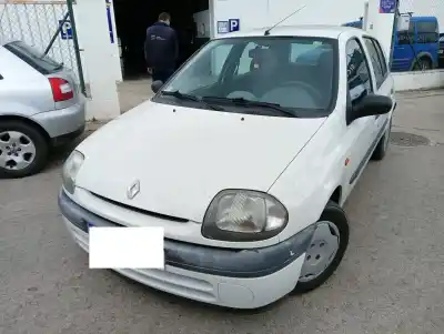 Здавання транспортного засобу renault clio ii fase i (b/cb0) e7j року 1998 потужний e7j