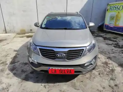 Vehicul casat KIA SPORTAGE III (SL) 1.7 CRDI al anului 2013 alimentat D4FD
