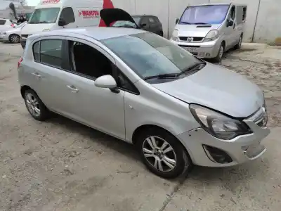 Veicolo di demolizione opel corsa d a12xer dell'anno 2013 alimentato a12xer