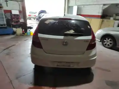 Scrapping Vehicle hyundai i30 (fd) g4fa of the year 2009 powered g4fa