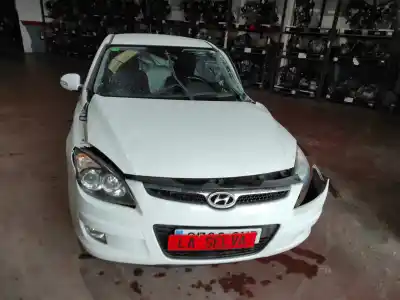 Scrapping Vehicle hyundai i30 (fd) g4fa of the year 2009 powered g4fa