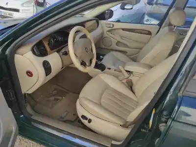 Scrapping Vehicle jaguar x-type i (x400) 3.0 v6 a las 4 ruedas of the year 2002 powered wb