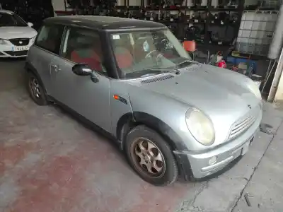 Scrapping Vehicle mini mini (r50,r53) g-w10b16a of the year 2002 powered w10b16a