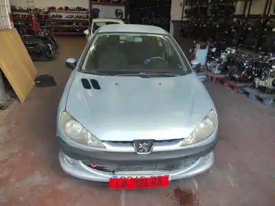Здавання транспортного засобу PEUGEOT 206 CC NFU(TU5JP4) року 2001 потужний NFU