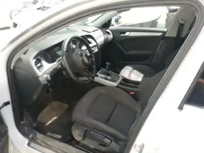 Veículo de Sucata audi a4 b8 avant (8k5) 2.0 tfsi do ano 2011 alimentado cdnc