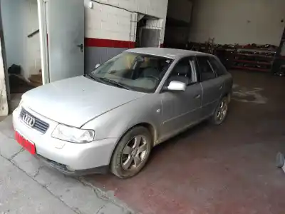Véhicule à la ferraille audi                                               a3 (8l)                                                                                                                                                                                                                                                    axr                                                                                                                                                                                                                                                        de l'année 2004 alimenté axr