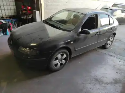 Scrapping Vehicle SEAT LEON (1M1)  of the year 2003 powered AXR