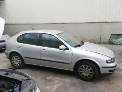 Scrapping Vehicle seat leon (1m1) 1.6 16 v of the year 2001 powered azd Scrapping Vehicle seat leon (1m1) 1.6 16 v of the year 2001 powered azd