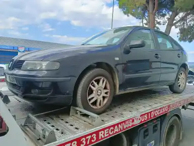 Véhicule à la ferraille SEAT LEON (1M1)  de l'année 2003 alimenté BCB