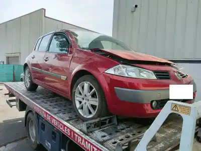 Veículo de Sucata RENAULT MEGANE II CLASSIC BERLINA  do ano 2003 alimentado F4R770
