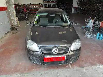 Véhicule à la ferraille VOLKSWAGEN GOLF V (1K1) (10.2003)  de l'année 2007 alimenté BKD