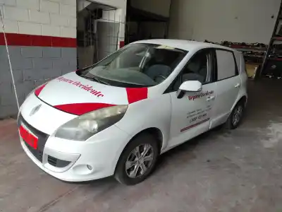 Sloopvoertuig renault scénic iii (jz0/1_) 1.5 dci van het jaar 2010 aangedreven k9k830
