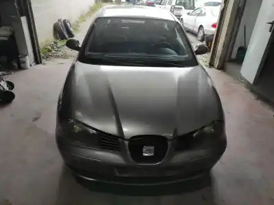 Vehículo de desguace SEAT IBIZA III (6L1)  del año 2002 con motor ASZ