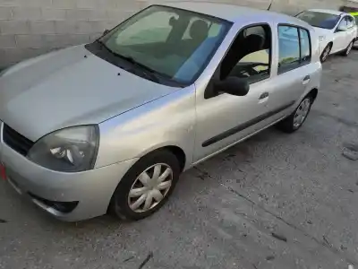 Здавання транспортного засобу renault clio ii fase ii (b/cb0) d7f726 року 2006 потужний d7f726