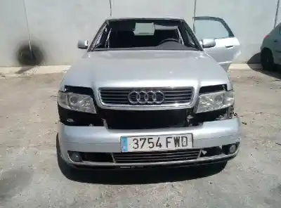 Véhicule à la ferraille AUDI A4 B5 (8D2)  de l'année 1999 alimenté APU