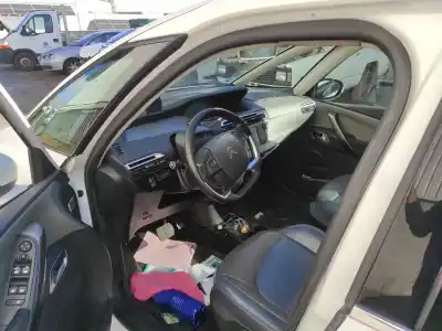 Scrapping Vehicle citroen c4 picasso/spacetourer yh01 of the year 2019 powered yh01