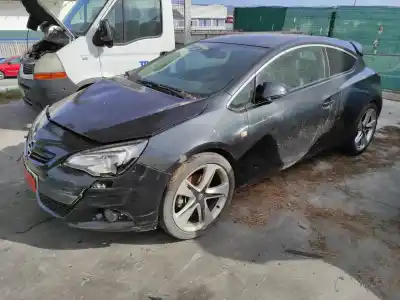 Veículo de Sucata opel astra j gtc a16let do ano 2013 alimentado a16let