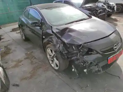 Veículo de Sucata opel astra j gtc a16let do ano 2013 alimentado a16let