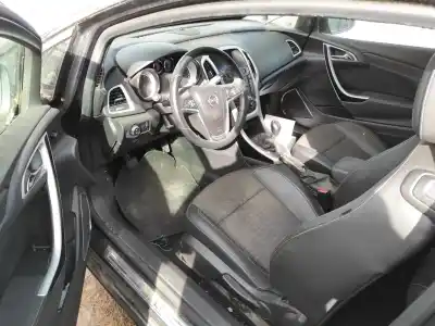 Veículo de Sucata opel astra j gtc a16let do ano 2013 alimentado a16let