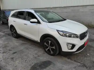 Здавання транспортного засобу kia sorento (um) d4hb року 2015 потужний d4hb