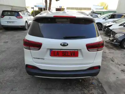 Здавання транспортного засобу kia sorento (um) d4hb року 2015 потужний d4hb
