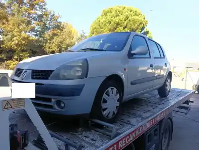 Здавання транспортного засобу renault clio ii fase ii (b/cb0) d7f746 року 2001 потужний d7f746