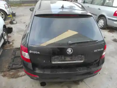 Scrapping Vehicle skoda octavia iii combi (5e5, 5e6) 2.0 tdi of the year 2016 powered crmb