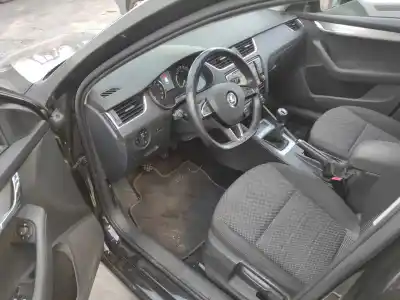 Scrapping Vehicle skoda octavia iii combi (5e5, 5e6) 2.0 tdi of the year 2016 powered crmb