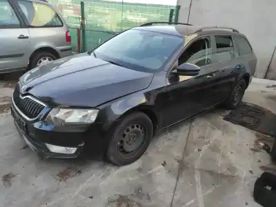 Scrapping Vehicle skoda octavia iii combi (5e5, 5e6) 2.0 tdi of the year 2016 powered crmb