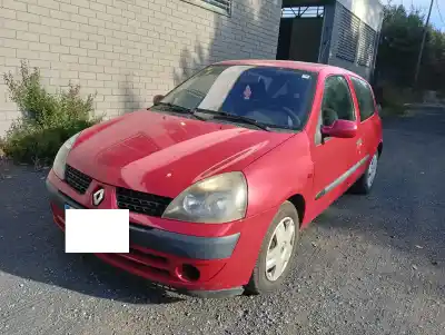 Scrapping Vehicle renault clio ii fase i (b/cb0) d7f720 of the year 2001 powered d7f720