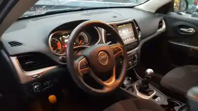 Scrapping Vehicle jeep cherokee 2.0 m-jet of the year 2015 powered ebs