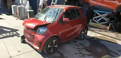 Véhicule à la ferraille SMART                                              FORTWO CABRIO                                                                                                                                                                                                                                              el                                                                                                                                                                                                                                                         de l'année 2020 alimenté 5AL60