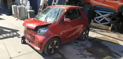 Veicolo di demolizione smart                                              fortwo cabrio                                                                                                                                                                                                                                              el                                                                                                                                                                                                                                                         dell'anno 2020 alimentato 5al60