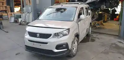 Veículo de Sucata peugeot rifter 1.5 bluehdi 100 do ano 2019 alimentado yh01