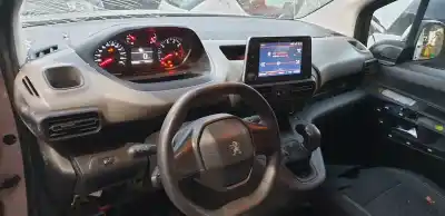 Veículo de Sucata peugeot rifter 1.5 bluehdi 100 do ano 2019 alimentado yh01