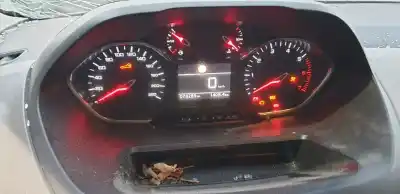 Veículo de Sucata peugeot rifter 1.5 bluehdi 100 do ano 2019 alimentado yh01