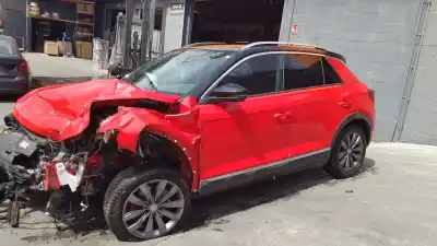 Veicolo di demolizione volkswagen t-roc 1.5 16v tsi act dell'anno 2020 alimentato dpc