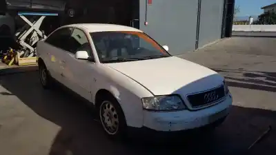 Veículo de Sucata AUDI A6 BERLINA (4B2) 2.5 V6 24V TDI do ano 2002 alimentado AKN