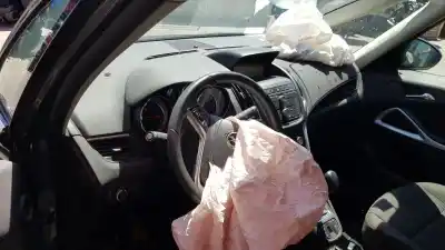 Здавання транспортного засобу opel zafira tourer 1.4 16v turbo cat (a 14 net / luj) року 2015 потужний b14net