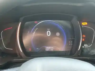 Véhicule à la ferraille renault kadjar zen de l'année 2018 alimenté r9m e4