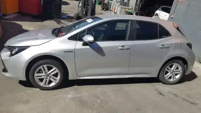 Scrapping Vehicle toyota corolla (e21) sedan 1.8 16v hybrid of the year 2019 powered 2zr