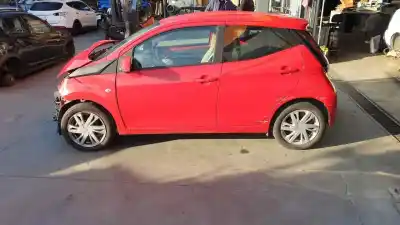 Vehicul casat toyota aygo 1.0 cat al anului 2016 alimentat 1krfe