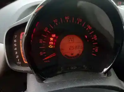 Vehicul casat toyota aygo 1.0 cat al anului 2015 alimentat 1krfe